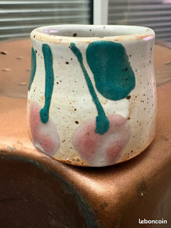 Petit Pot Visage en Grès Vintage - Céramique Artisanale Cerises - Années 70/80 (image 4)