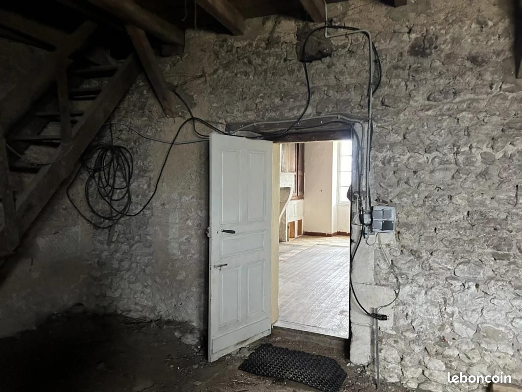 Maison 60 m² Curac - Curac 16210 (image principale 14)