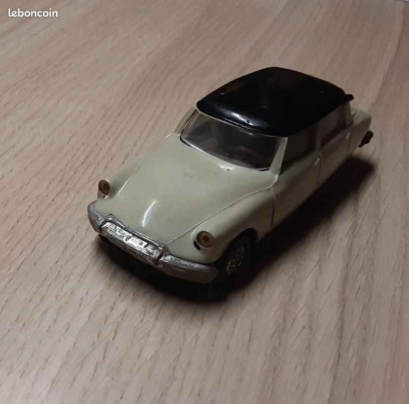 NOREV 1/43 - Citroen DS ID 19 Break RTL Radio Télé Luxembourg EUR 32,30