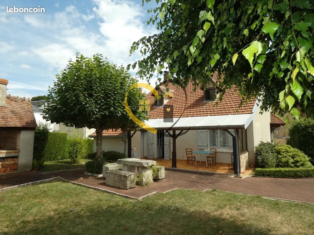 Maison 5 pièces 150 m² · à Azy · 150 m² · 109 000 €