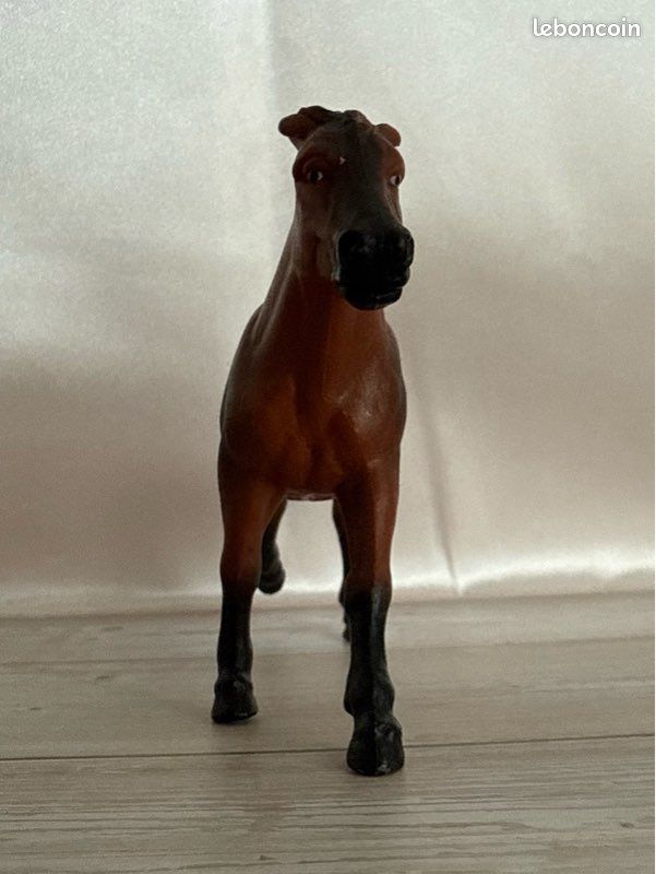 Jument baie de course Schleich (image 5)