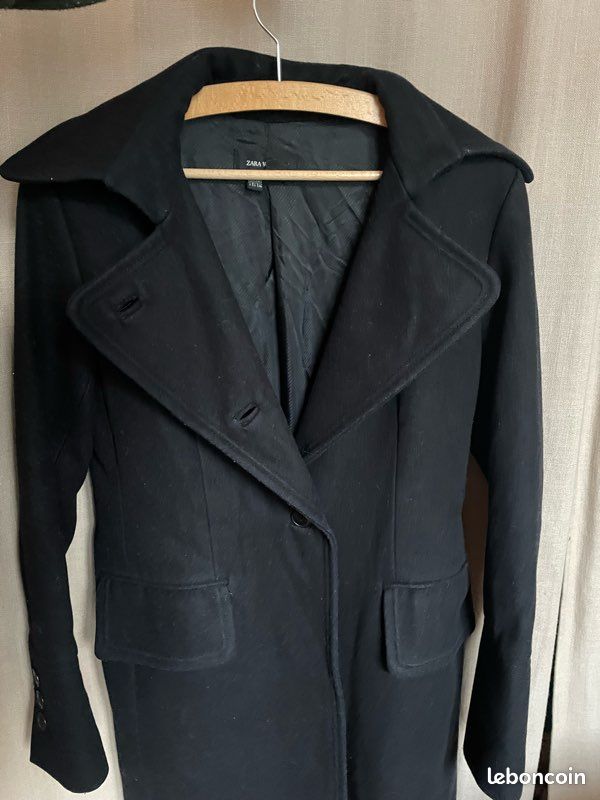 Manteau noir en laine (image 2)