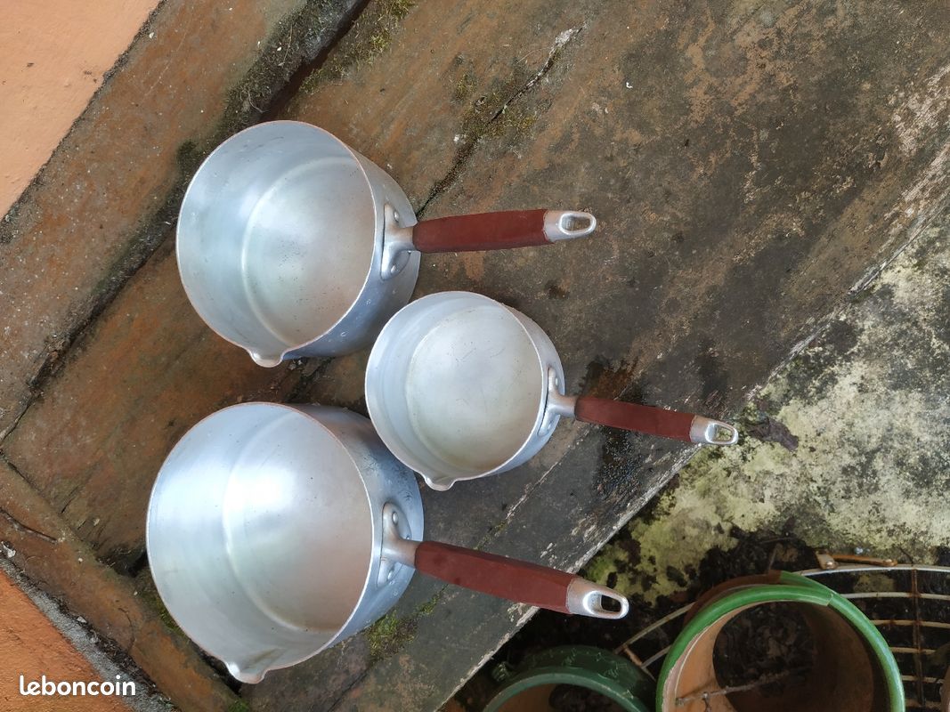 Lot casserolles vintage (image 1)