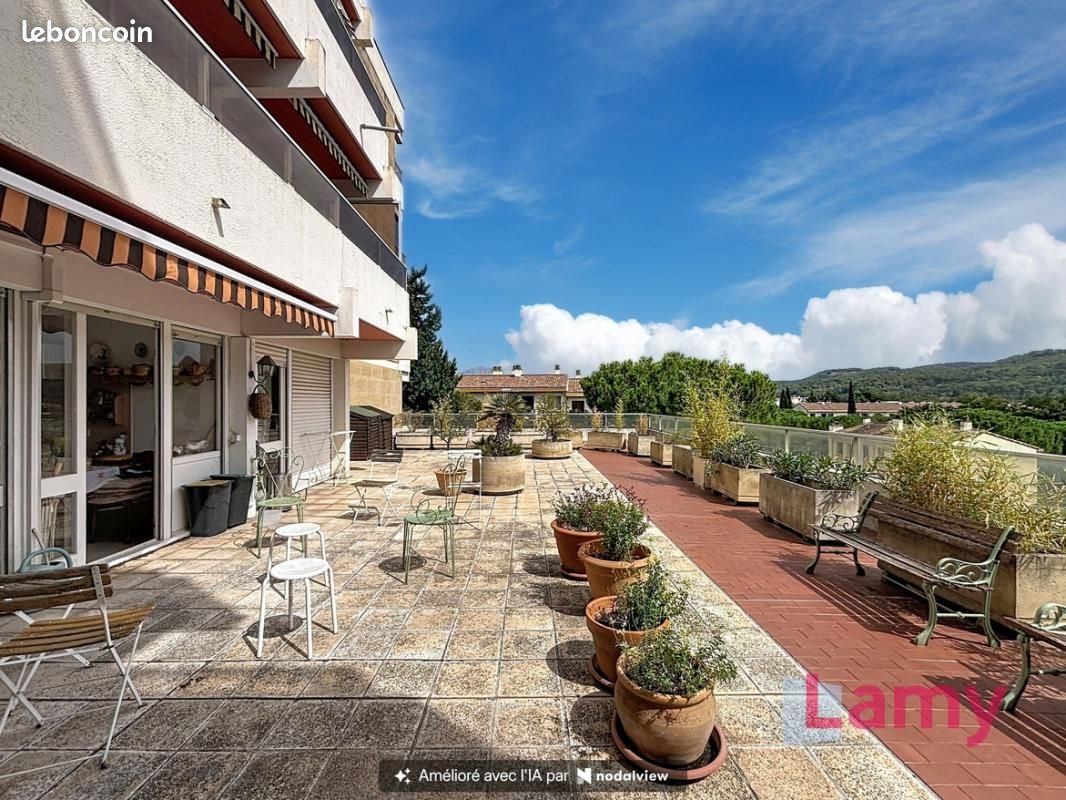 Appartement 5 pièces 115 m² · à Aix-en-Provence · 115 m² · 735 000 €
