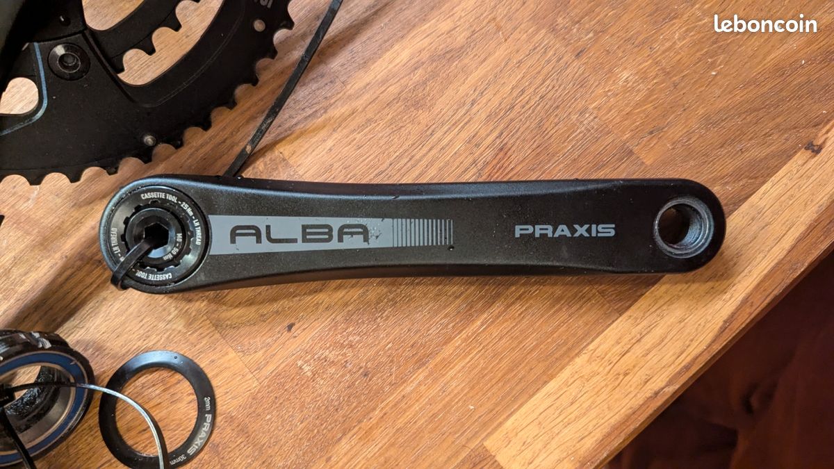 Praxis Alba 48/32T 170mm 10/11 Spd M24 Alloy Road/Gravel Bike