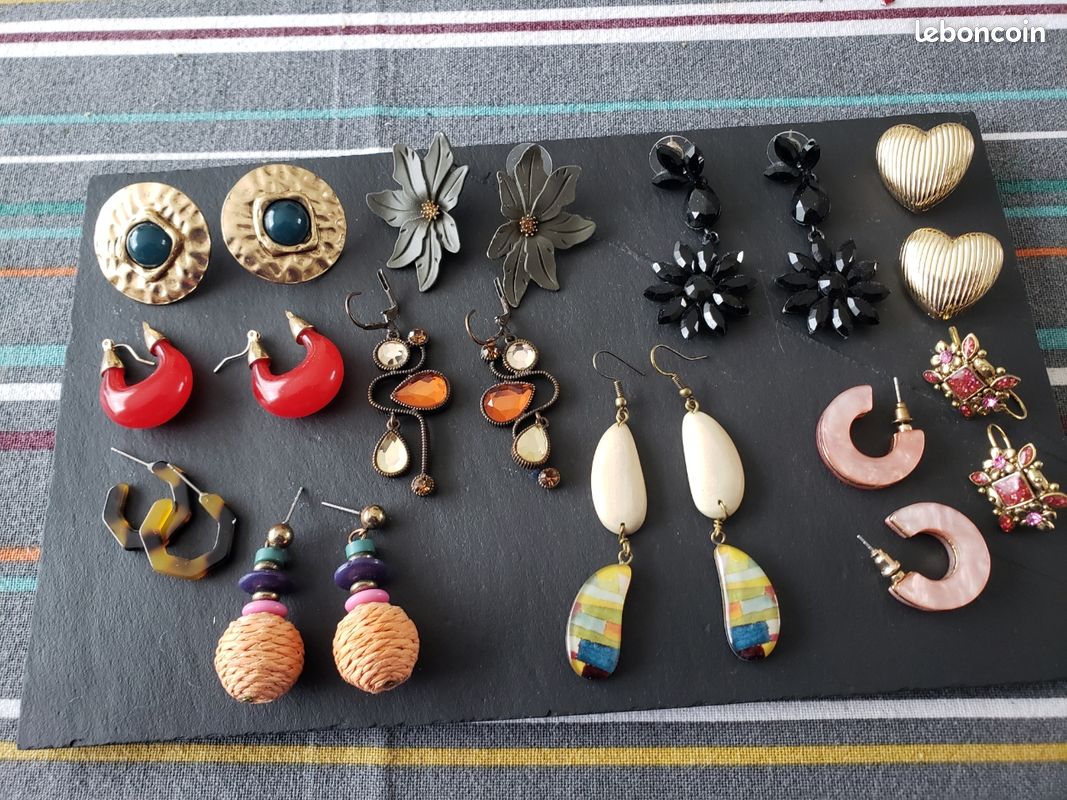 Lot De Boucles D'oreilles Fantaisie Vintage - Assortiment