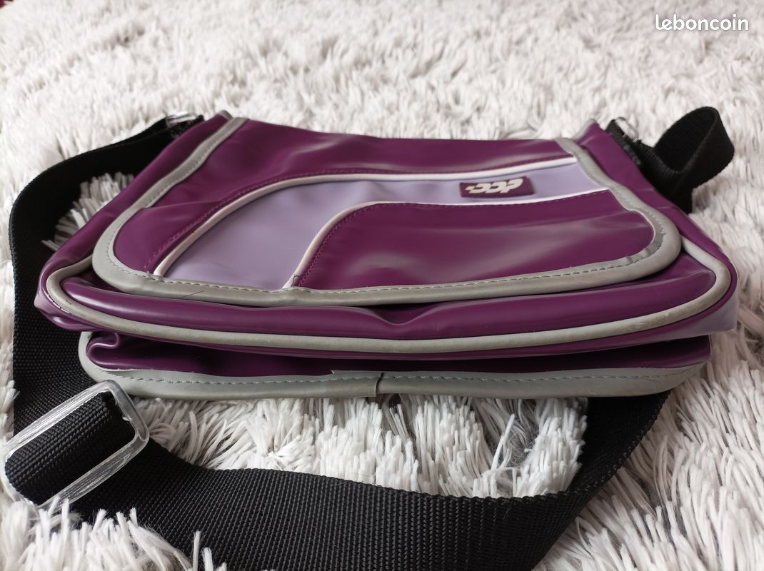 Sac bandoulière de marque DDP (image 5)