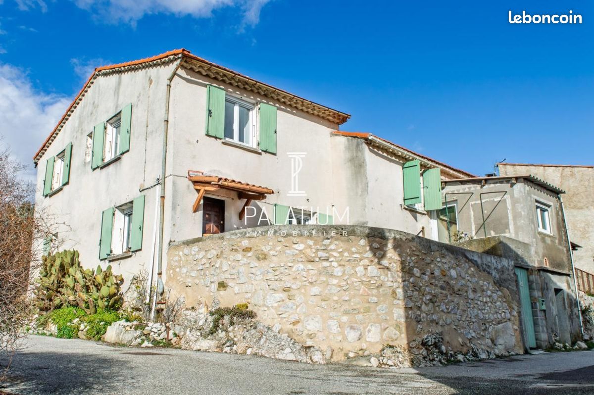 Maison 94 m² · à Montfort · 94 m² · 220 000 €