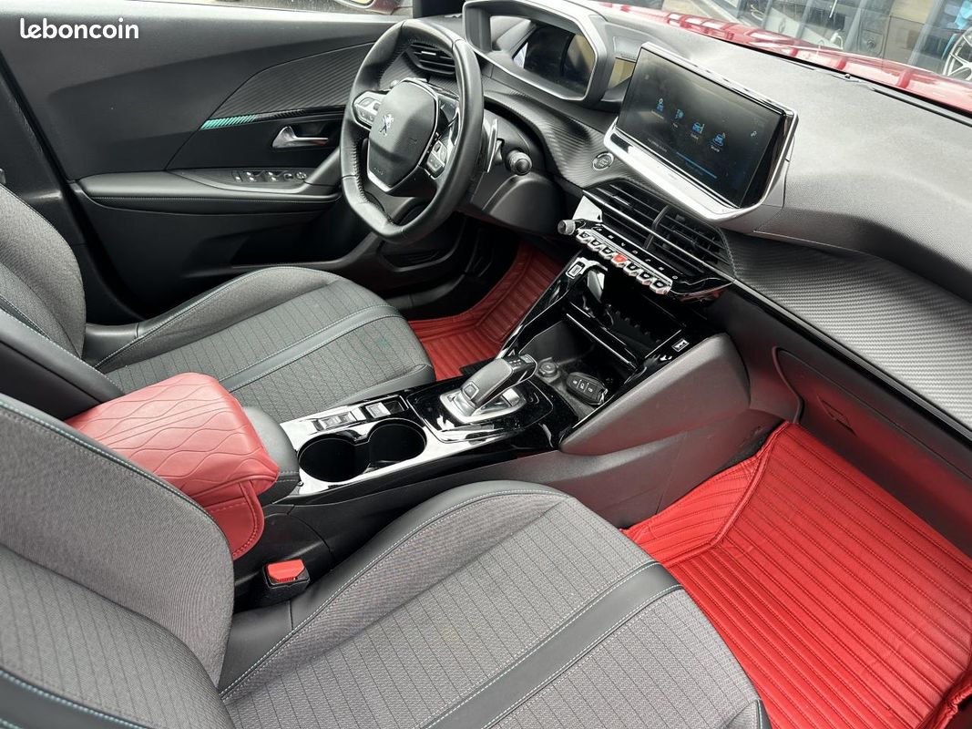 PEUGEOT 2008 1.2i S&S - 130 - BV EAT8 2019 Allure Pack PHASE 1 GARANTIE 12 MOIS (image 14)