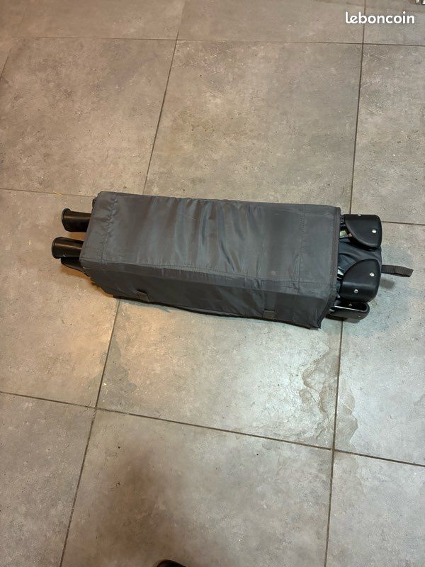 Lit parapluie (image 1)