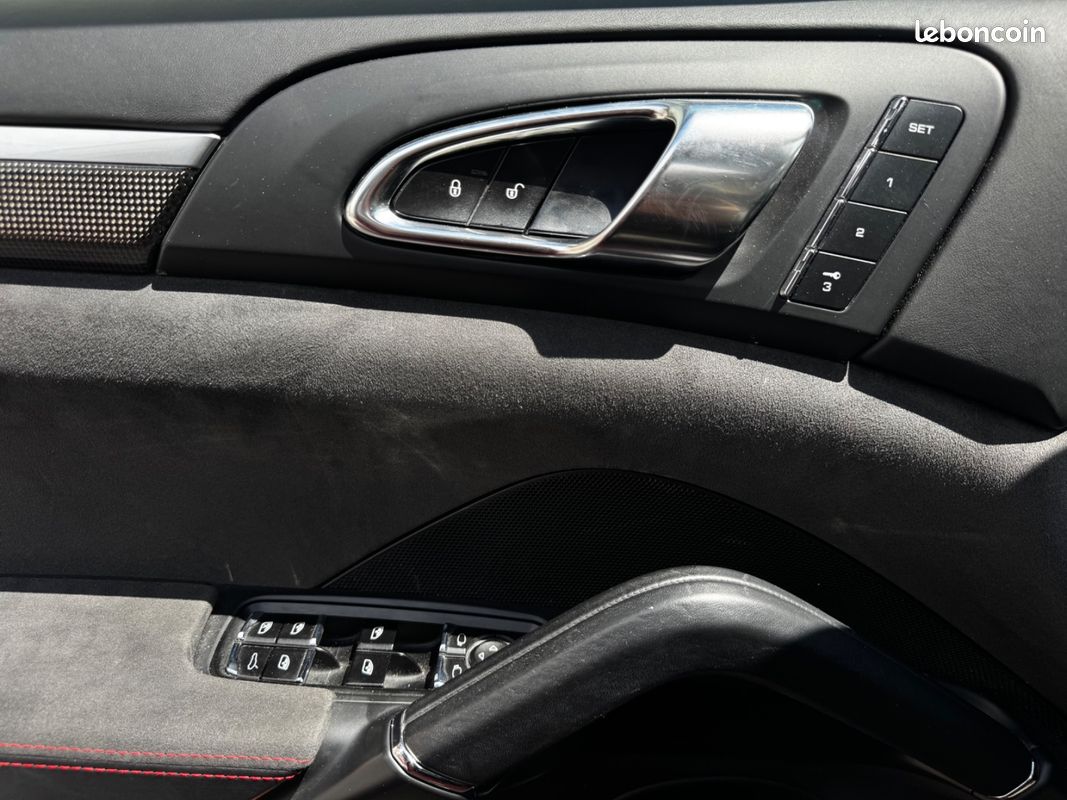 PORSCHE CAYENNE 4.8 V8 GTS Tiptronic S (image 30)