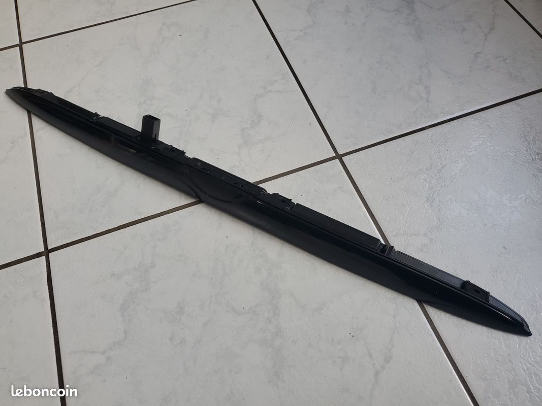 Poignee coffre arriere BMW X5 Neuf (image 2)