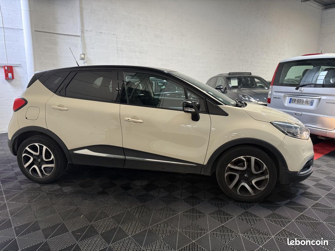 RENAULT CAPTUR 1.2 TCe - 120 - BV EDC Intens PHASE 1 (image 4)
