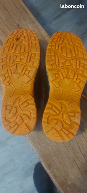 Chaussures de sécurité vepro comme neuves t43 (image 3)