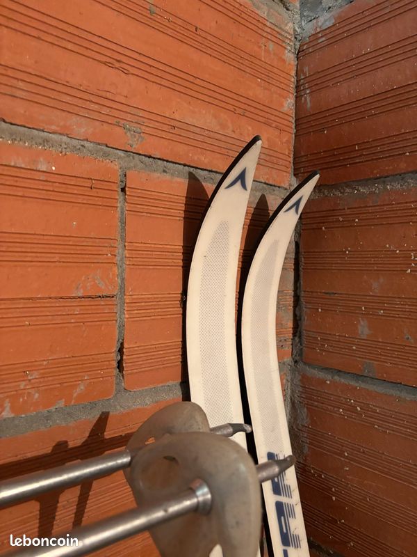 Vieux skis (image 6)