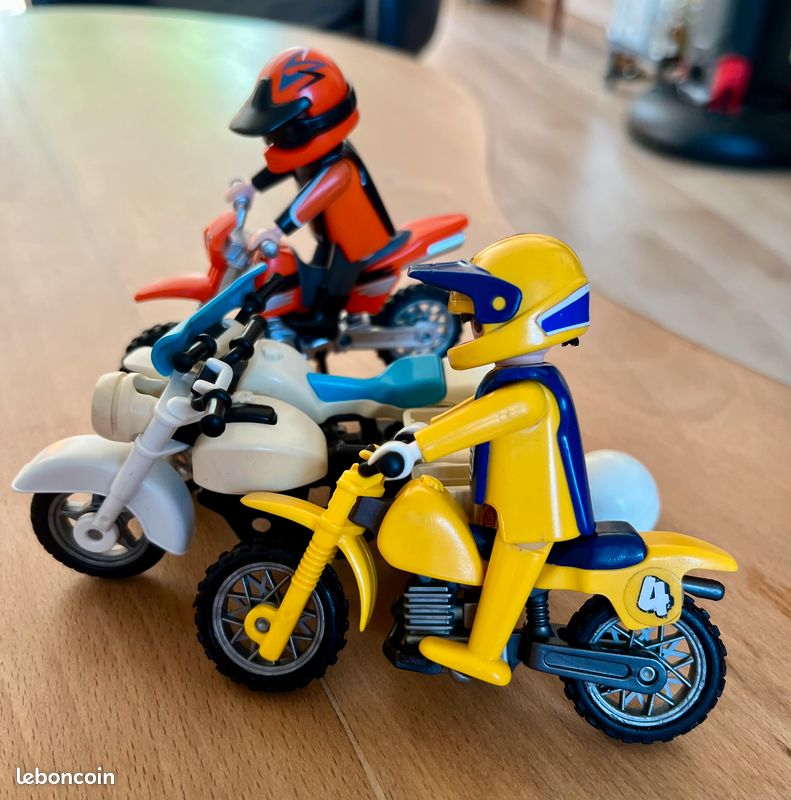 Lot motos playmobil (image 2)