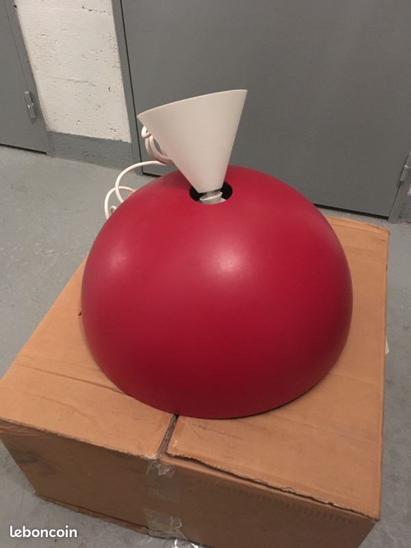 Suspension IKEA rouge (image 2)