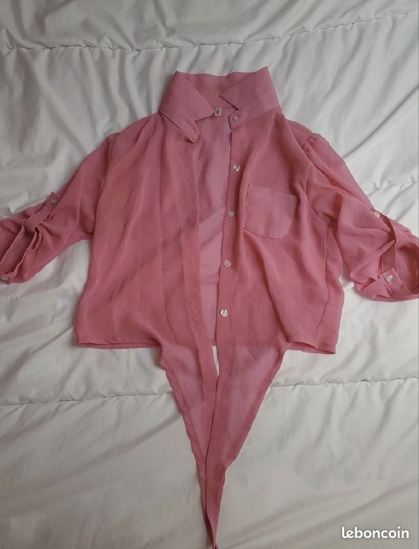 Blouse (image 1)