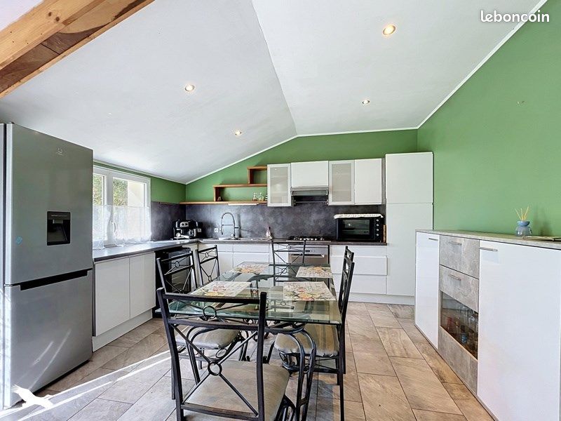 Maison 6 pièces 155 m² · à Givrezac · 155 m² · 159 900 €
