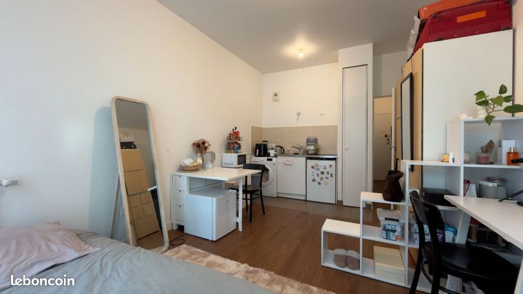 Studio 1 pièce 25 m² — 4