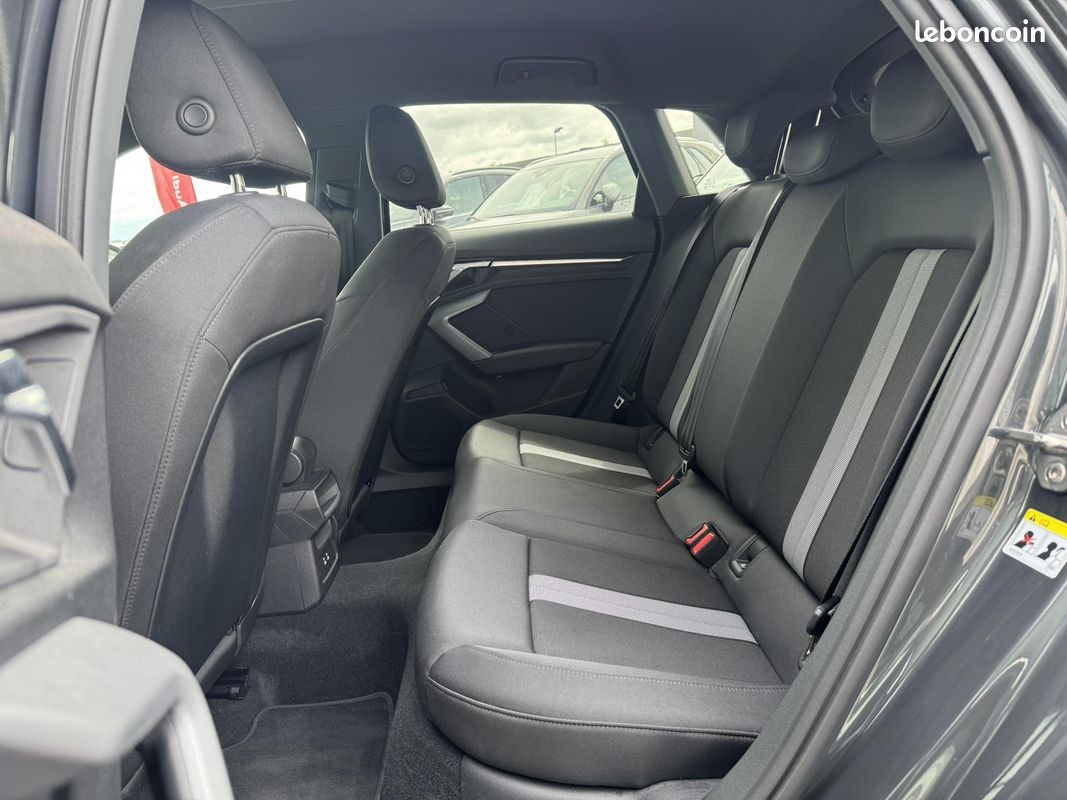 AUDI A3 Sportback TFSI Mild Hybrid 116 S tronic 7 Business Executive (image 24)