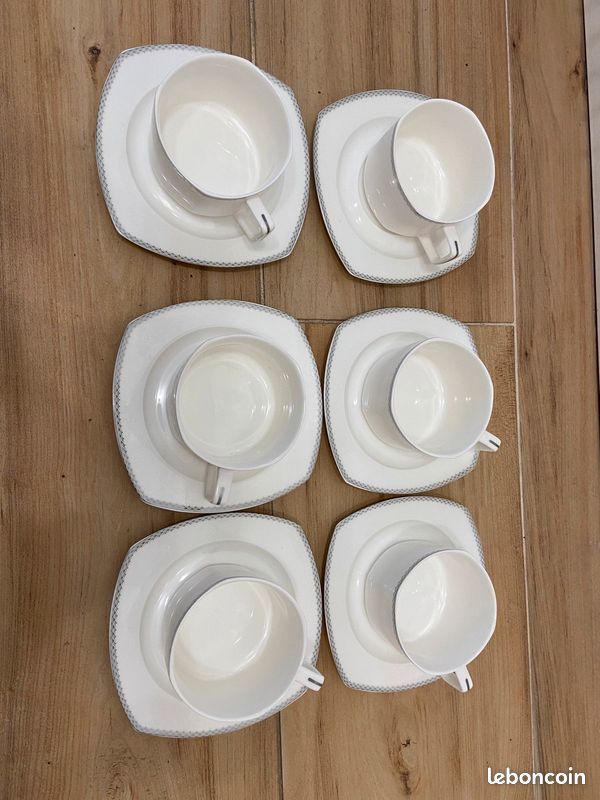 Lot de 6 Tasses a café et sous-verres (image 1)