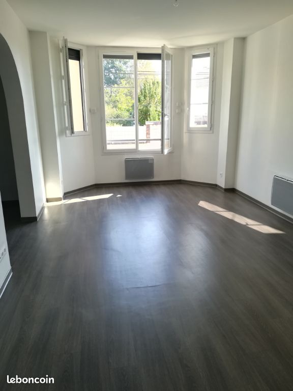 Appartement 3 pièces 52 m² · à La Norville · 52 m² · 889 €
