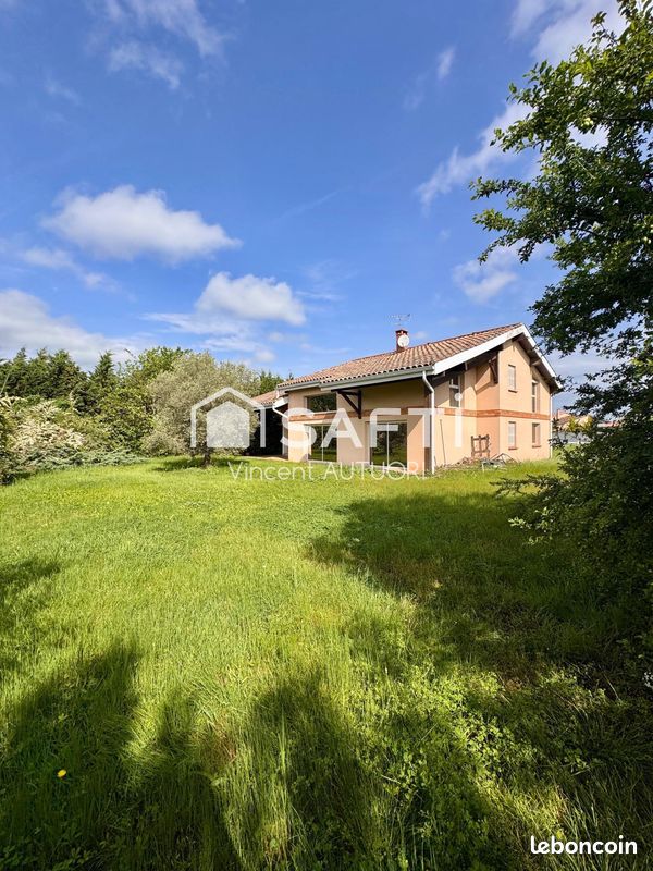 Maison 7 pièces 244 m² · à Plaisance-du-Touch · 244 m² · 449 000 €