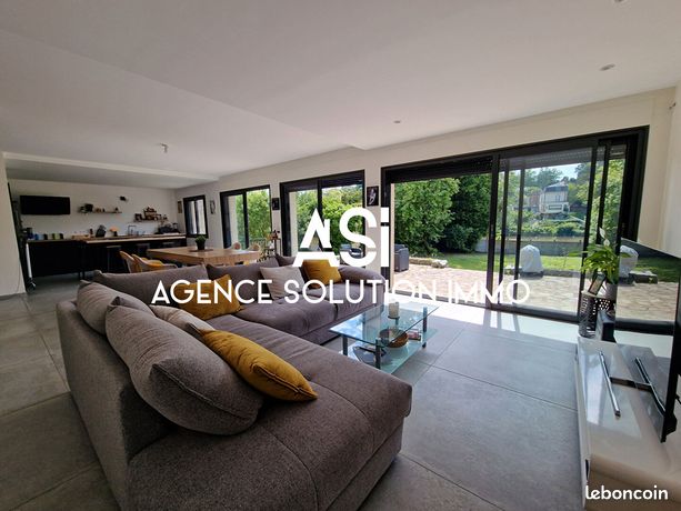 Maison 7 pièces 220 m²