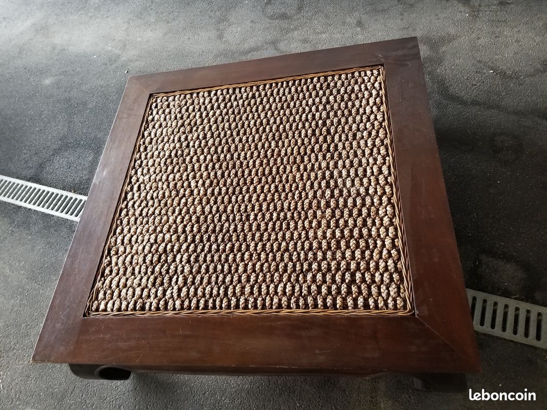 Table basse en bois (image 1)