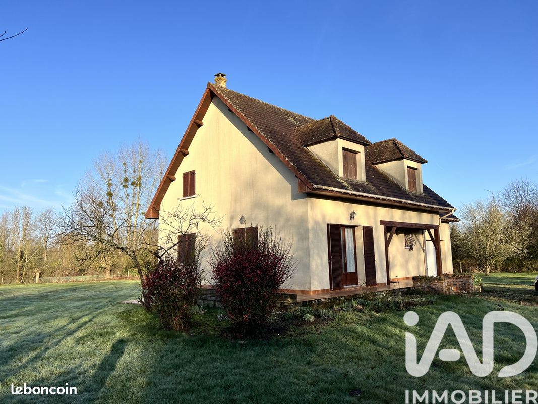 Maison 6 pièces 160 m² · à Pont-l'Évêque · 160 m² · 305 000 €