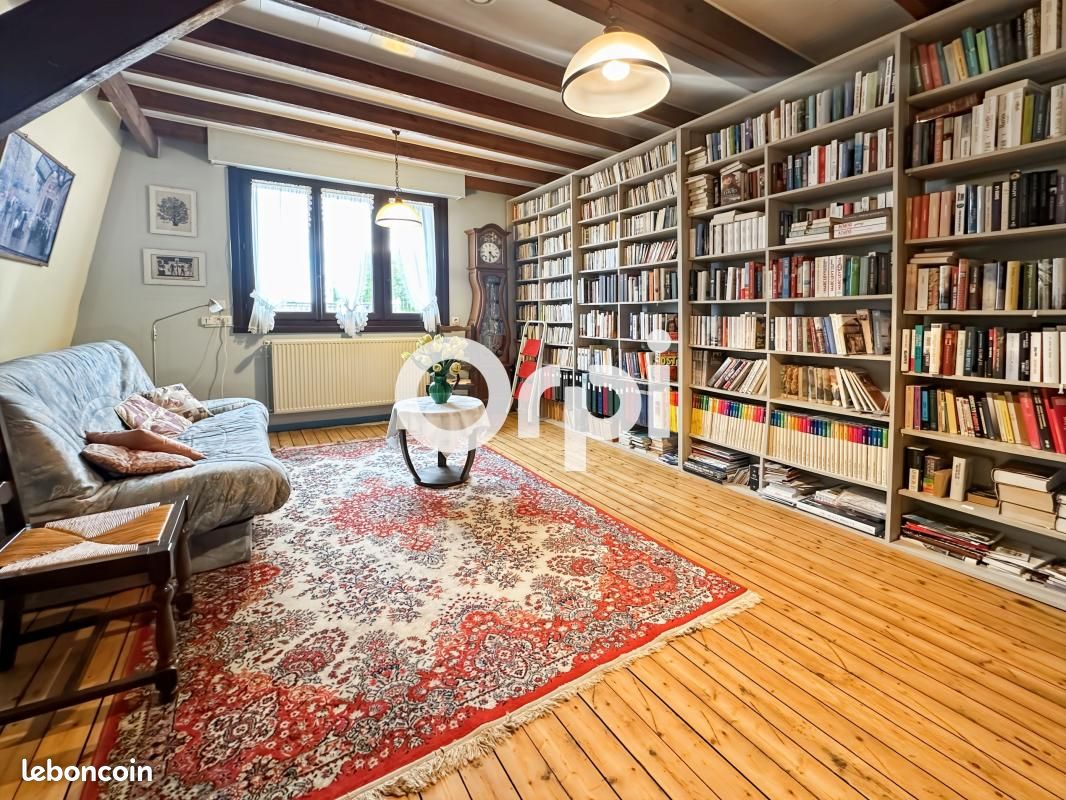 Maison 8 pièces 208 m² · à Neuville-Saint-Vaast · 208 m² · 310 000 €