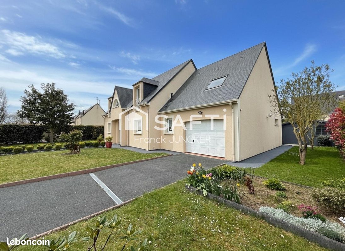 Maison 7 pièces 192 m² · à Bernières-sur-Mer · 192 m² · 539 000 €