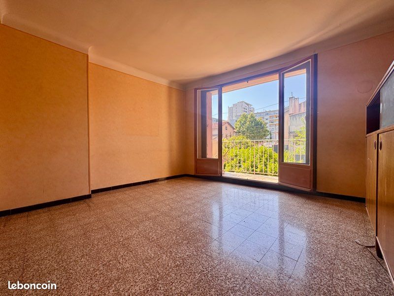 Appartement 3 pièces 55 m² · à Marseille · 55 m² · 135 000 €
