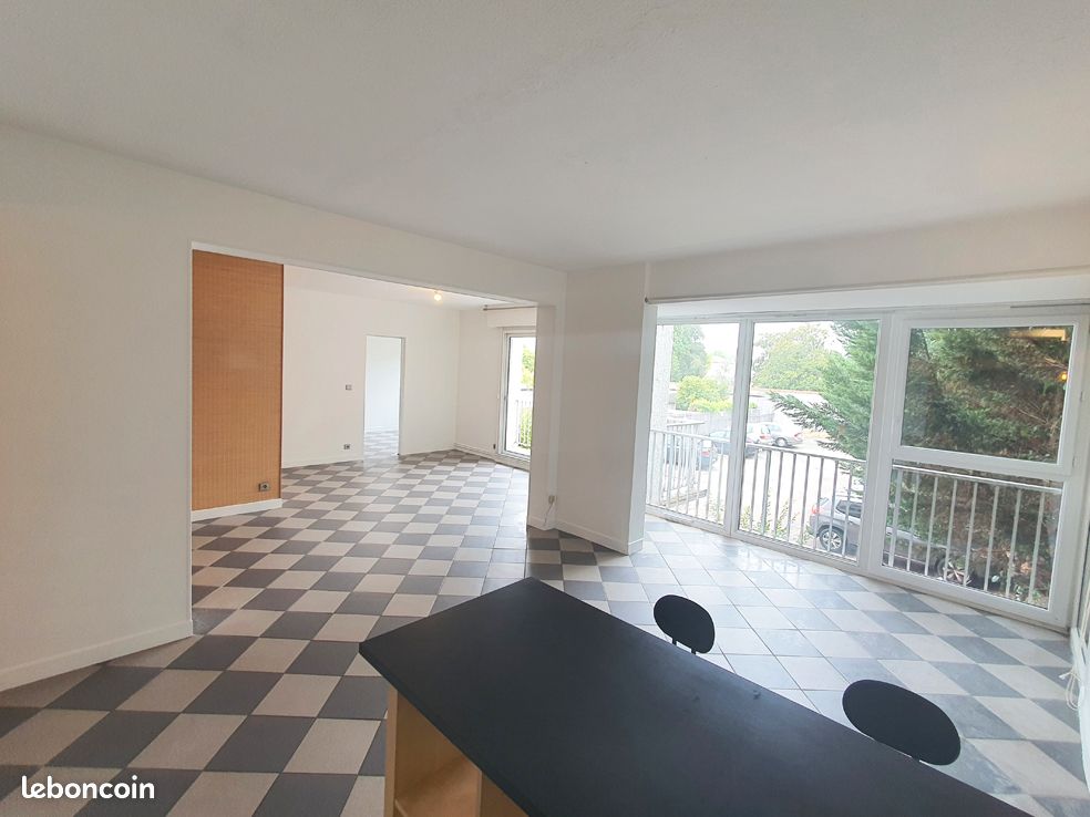 Appartement 3 pièces 74 m² · à Talence · 74 m² · 1 066 €