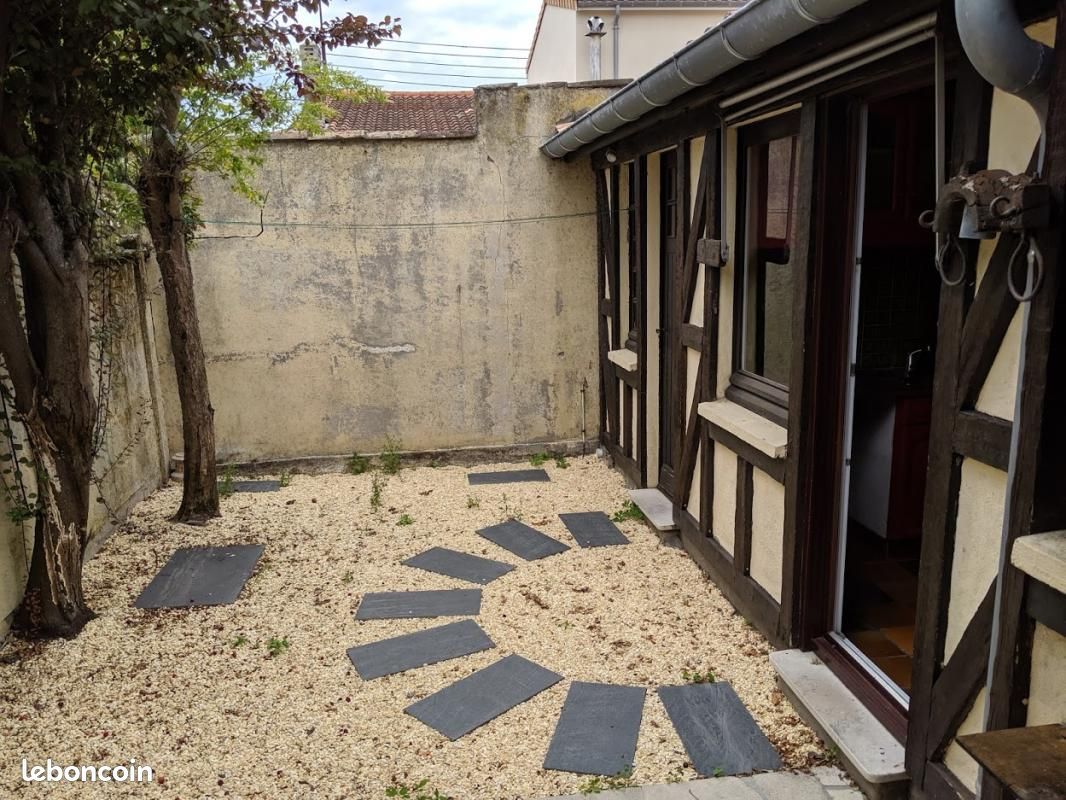 Maison 4 pièces 83 m² · à Talence · 83 m² · 1 318 €/mois