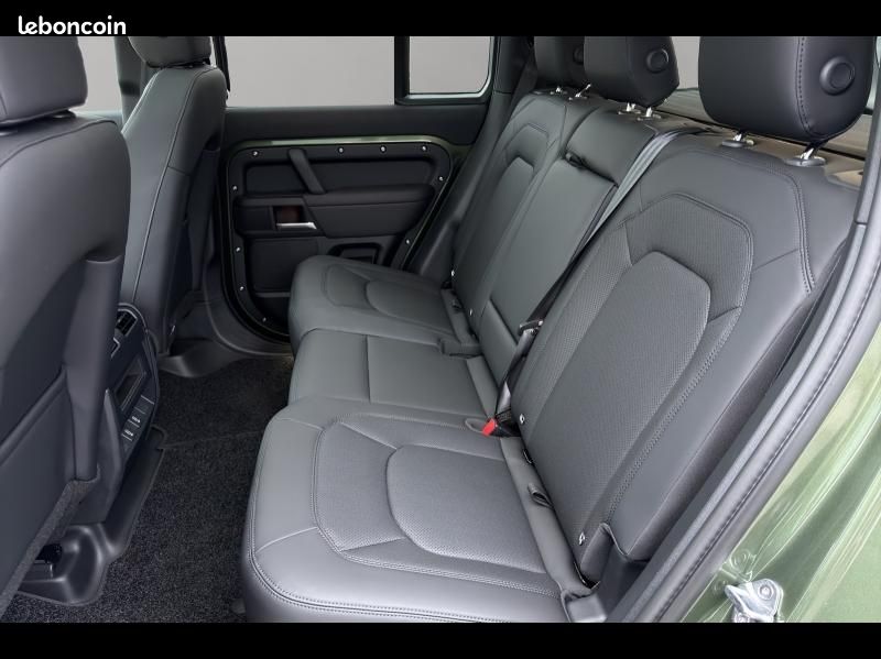 Land-rover Defender 110 2.0 P300e PHEV Black Edition (image 11)