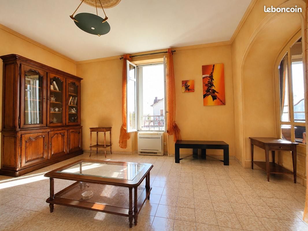 Maison 7 pièces 200 m² · à Souprosse · 200 m² · 238 000 €