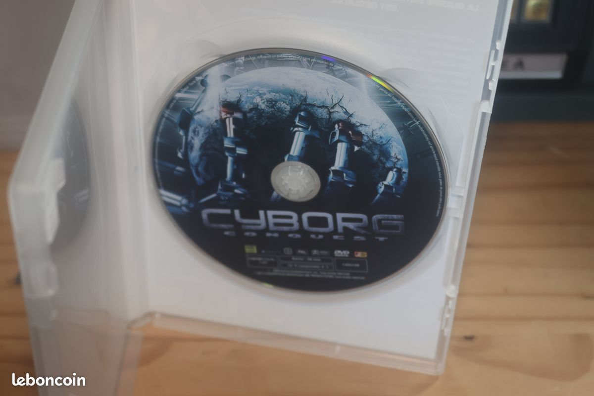 Cyborg DVD film science-fiction action robot futur bon état (image 5)