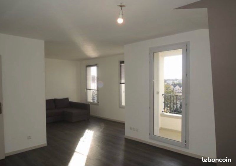 Appartement 1 pièce 34 m² · à Saint-Jean-le-Blanc · 34 m² · 560 €