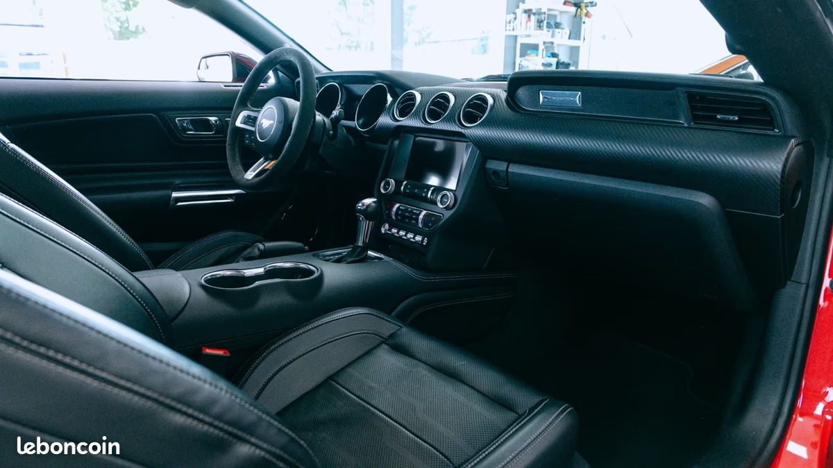 FORD Mustang FASTBACK 2.3 ECOBOOST PERFORMANCE 317CH BVA - KIT SHELBY GT350 - 18 900 KM (image 10)