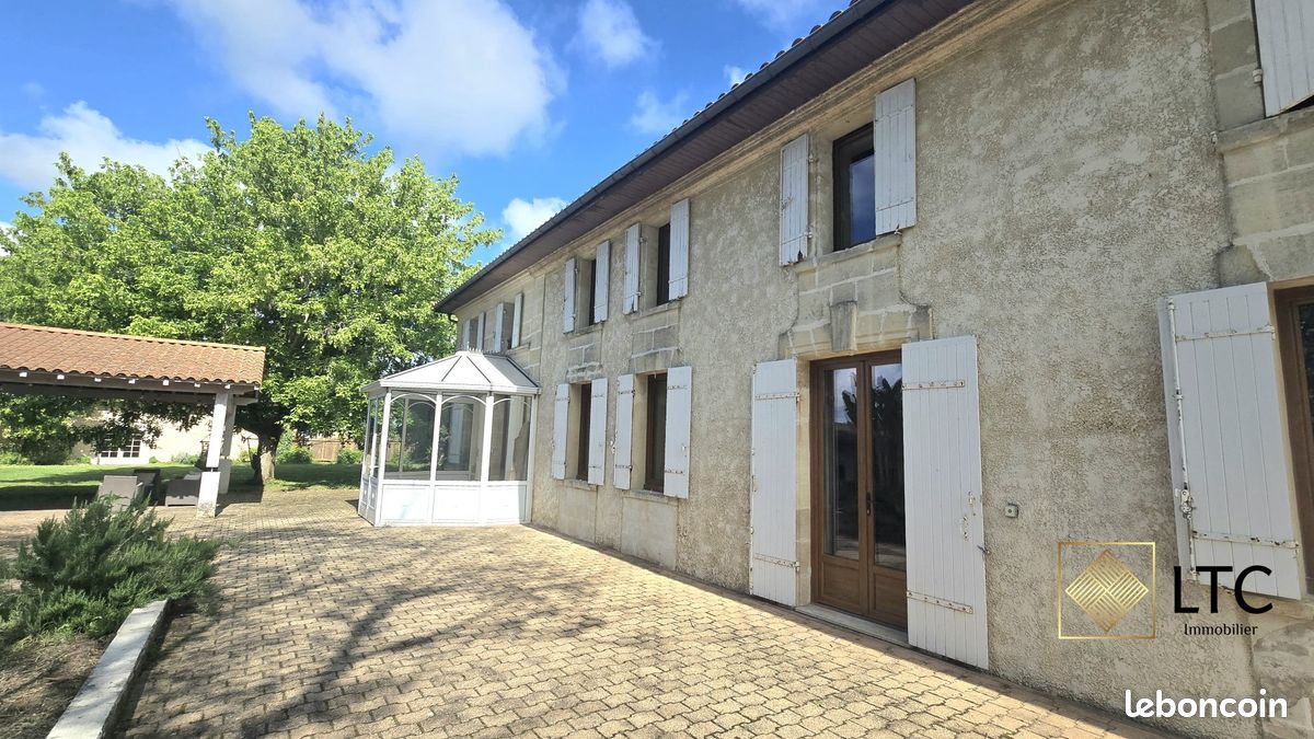 Maison 10 pièces 298 m² · à Cavignac · 298 m² · 399 000 €