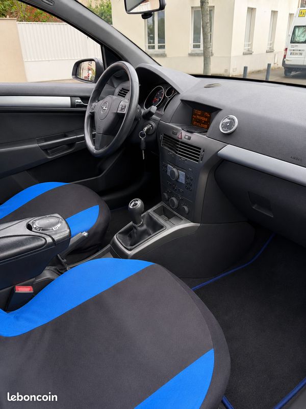 OPEL ASTRA BREAK 1.7 CDTi - GARANTIE - ROBUSTESSE ET POLYVALENCE - FAIBLE CONSOMMATiON - GRAND VOLUME DE CHARGEMENT (image 4)