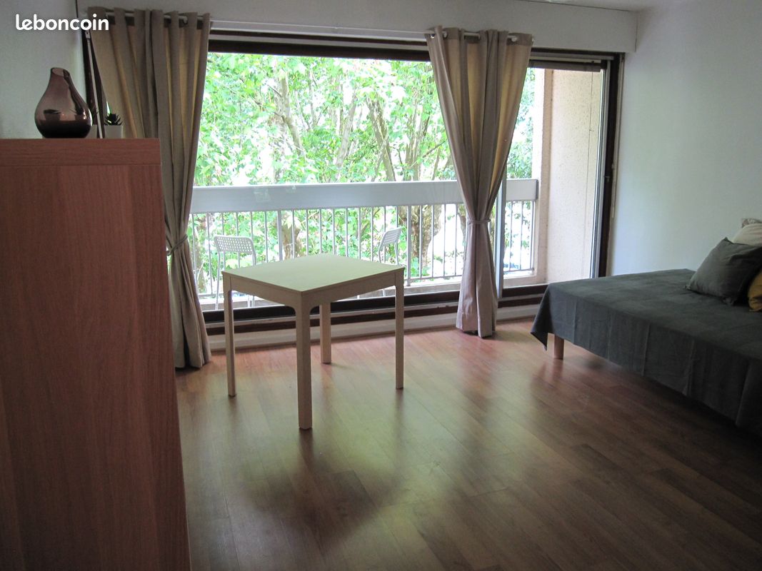 Appartement 1 pièce 25 m² · à Bordeaux · 25 m² · 696 €