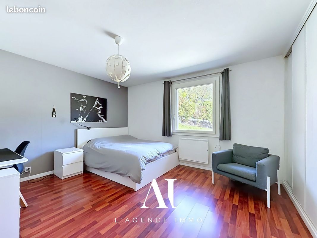 Villa 7 pièces 339 m² (image 17)