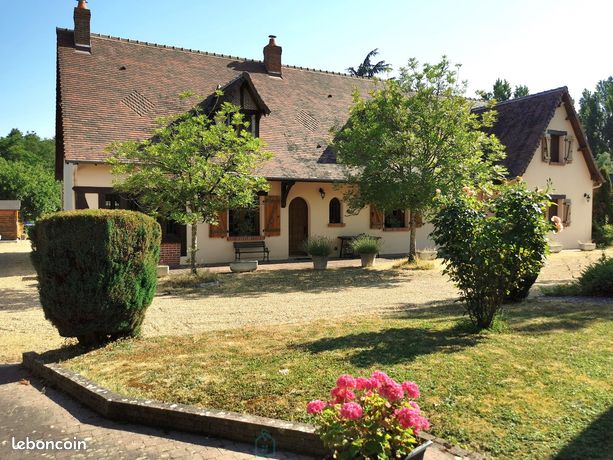 Maison 8 pièces 232 m²