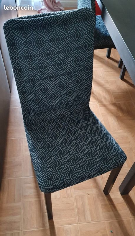 Table a manger et chaises (image 2)