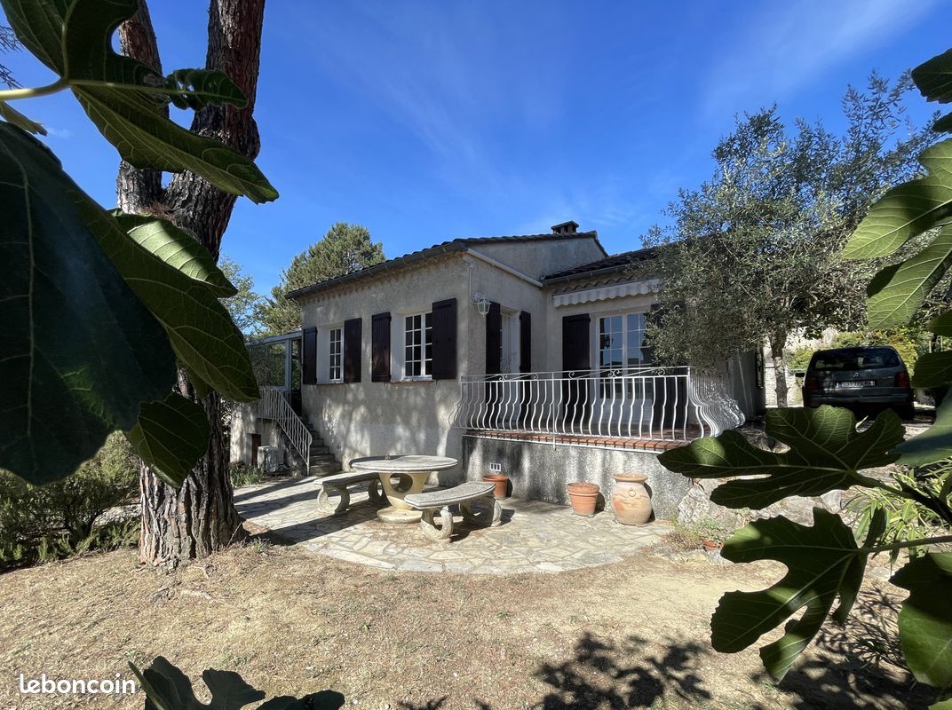Maison 4 pièces 100 m² · à Vaison-la-Romaine · 100 m² · 320 000 €