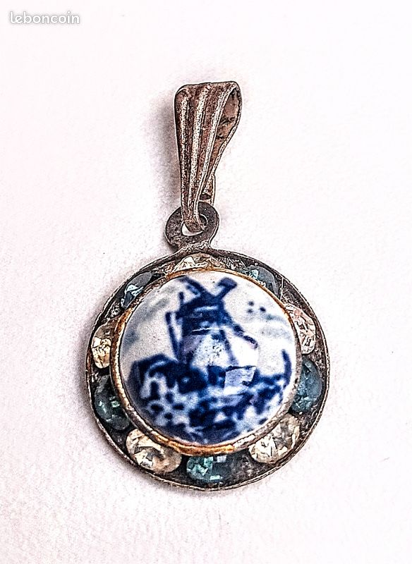 Petit pendentif (image 1)