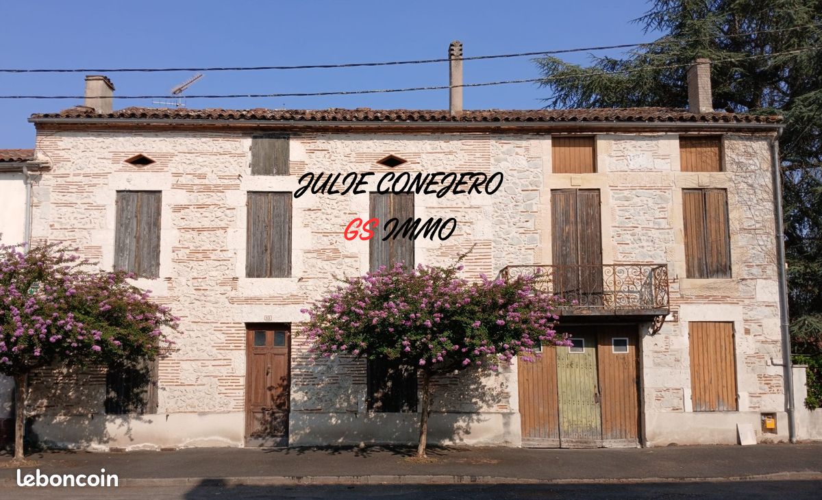 Maison 7 pièces 250 m² · à Castelmoron-sur-Lot · 250 m² · 123 000 €